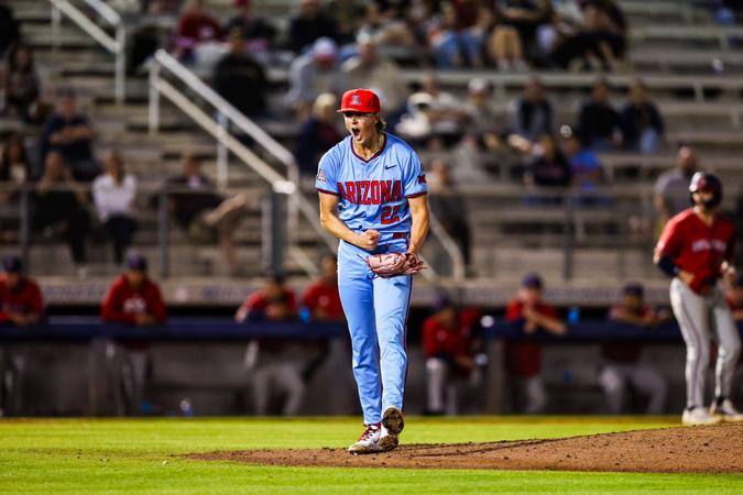 Bailey, Mihalakis Propel Arizona to Series-Clinching Win
