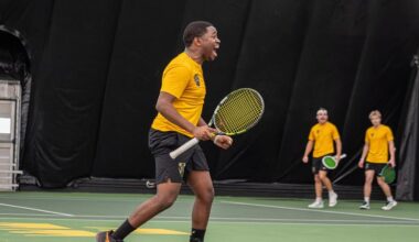 No. 19 Men’s Tennis Closes California Trip with 5-2 Victory at No. 16 Pomona-Pitzer