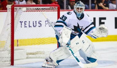 Sharks sign G Alex Nedeljkovic to 2-year extension