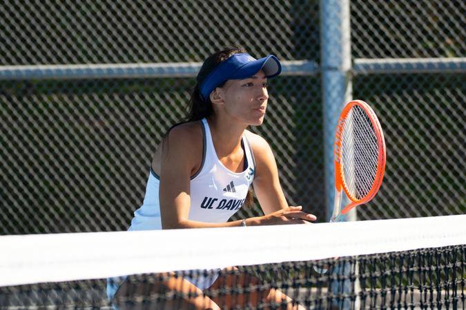 Women’s Tennis Falls To Long Beach On The Road