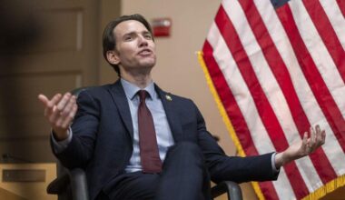 Kevin Kiley to become sole independent in the House