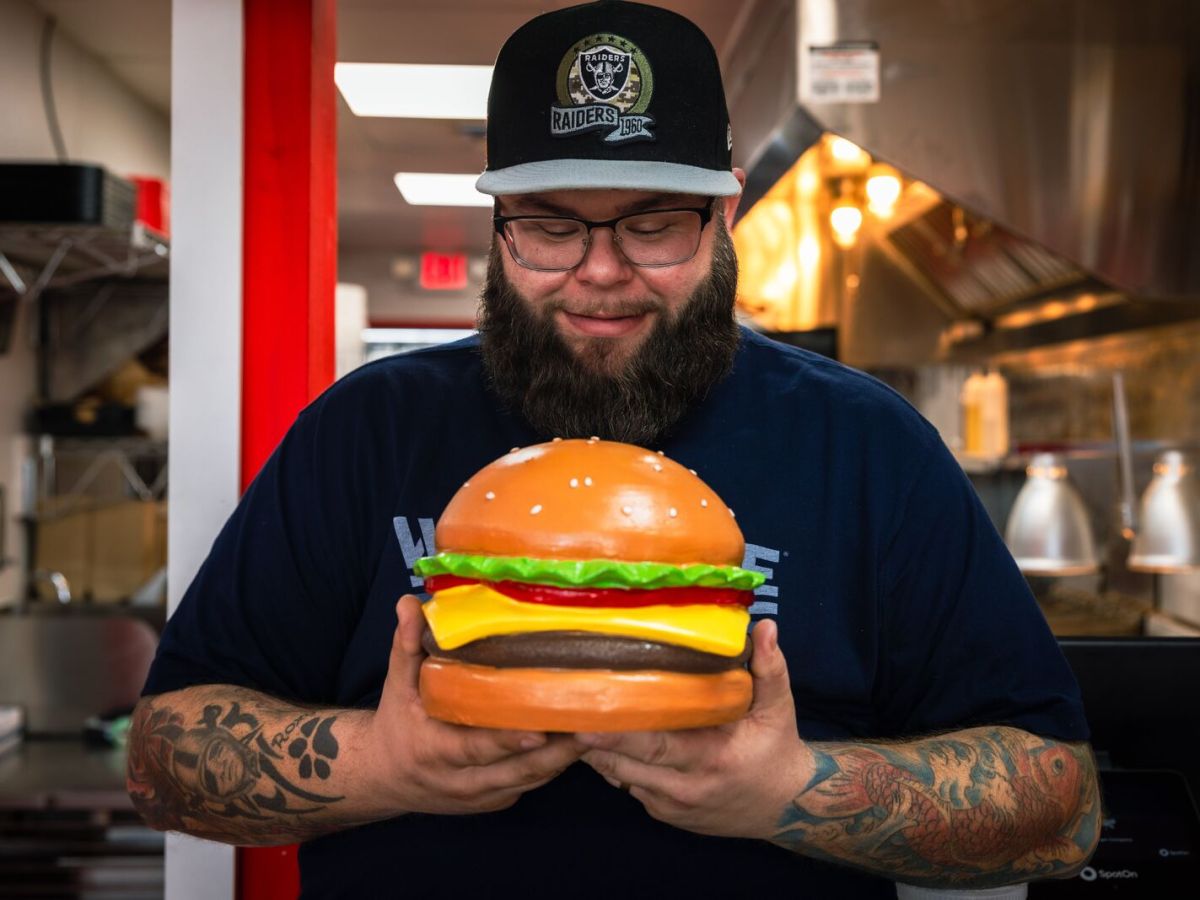 With patties built on brisket, Tommy’s Burger Co. in Richmond pursues the perfect smash