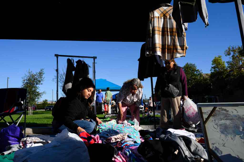 Fullerton brings community together for giant yard sale – Orange County Register