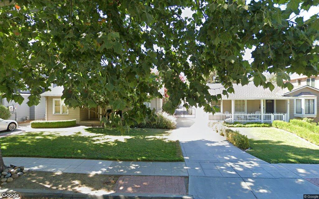 Terra Bella Ave. 947 - Google Street View