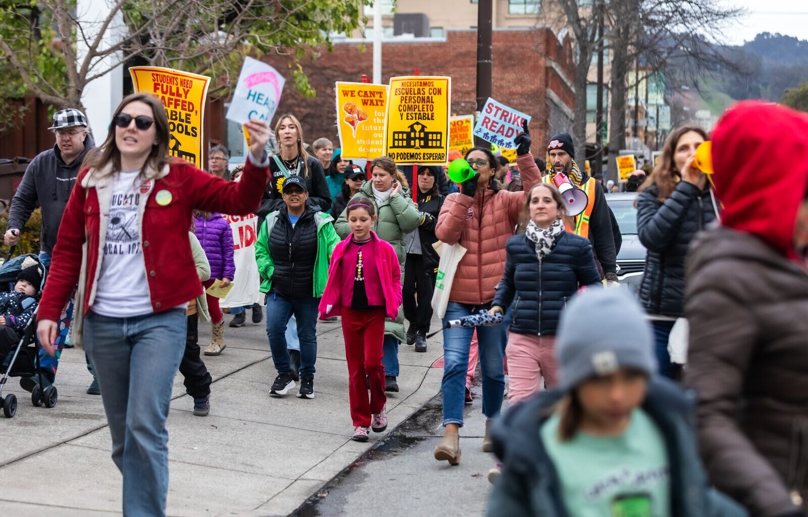 Berkeley teachers approve contract giving 3% yearly raise