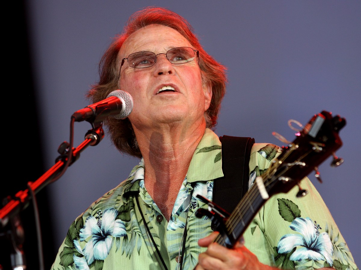 ‘Country’ Joe McDonald, ’60s rock star, counterculture icon, dies in Berkeley at 84