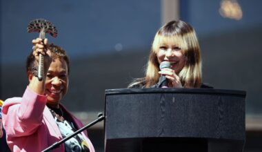 Olympic champion Alysa Liu receives key to Oakland in hometown rally