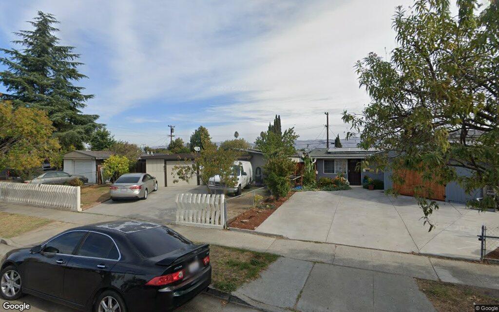 Bal Harbor Wy. 1386 - Google Street View