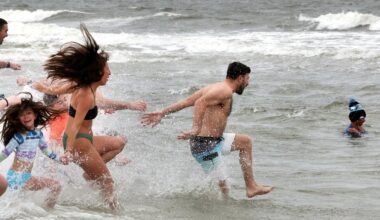 Long Beach Polar Bear Splash for Make-A-Wish returns after chilly postponement