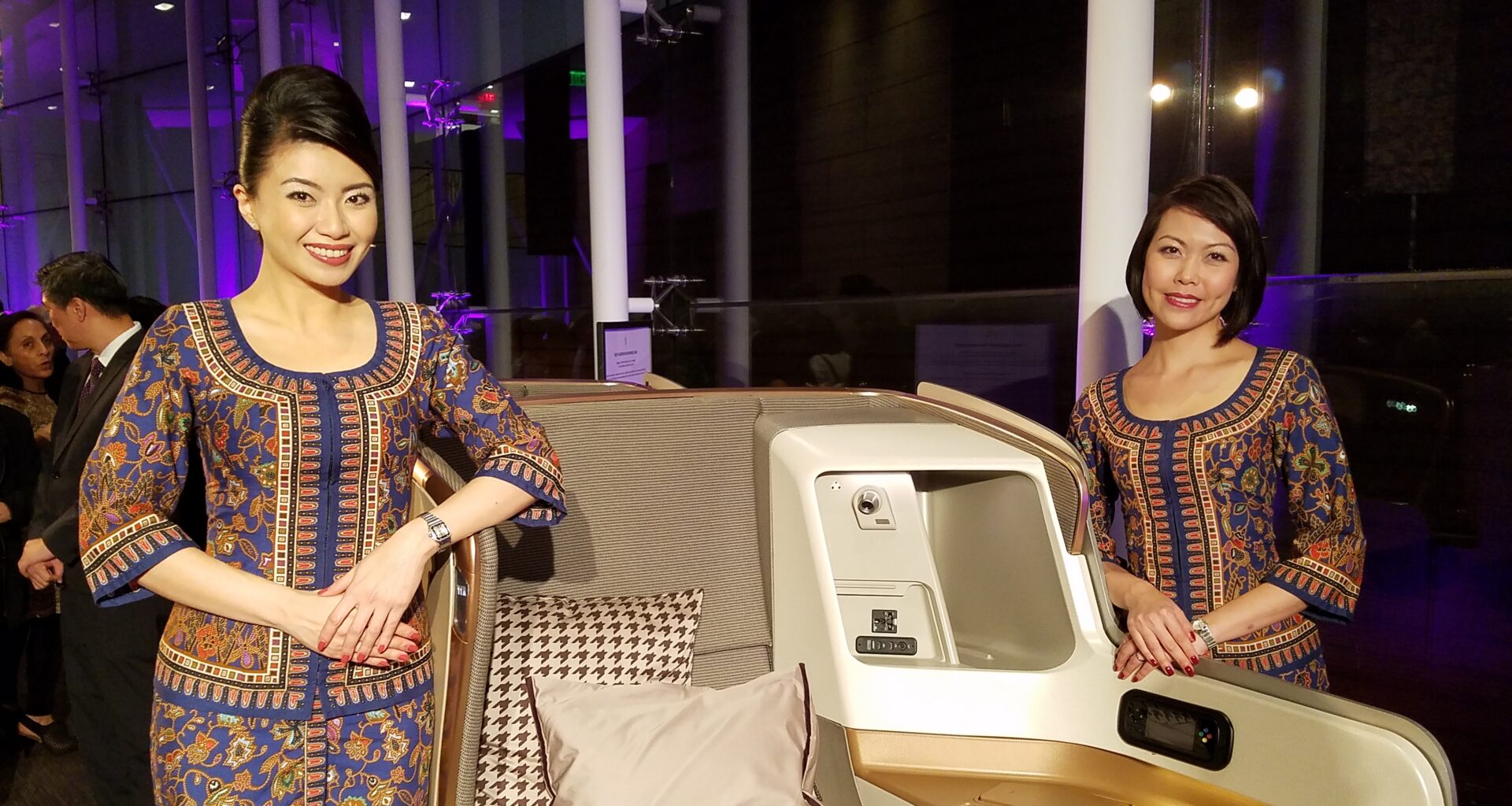 Singapore Airlines Just Cut Award Prices 30% For April — Including New York, Los Angeles, San Francisco And Seattle