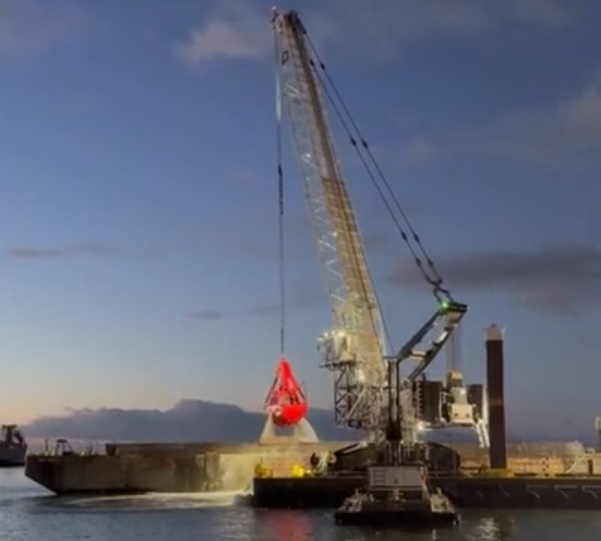 Electric Modernization Powers Barge Morty at Port of Long Beach