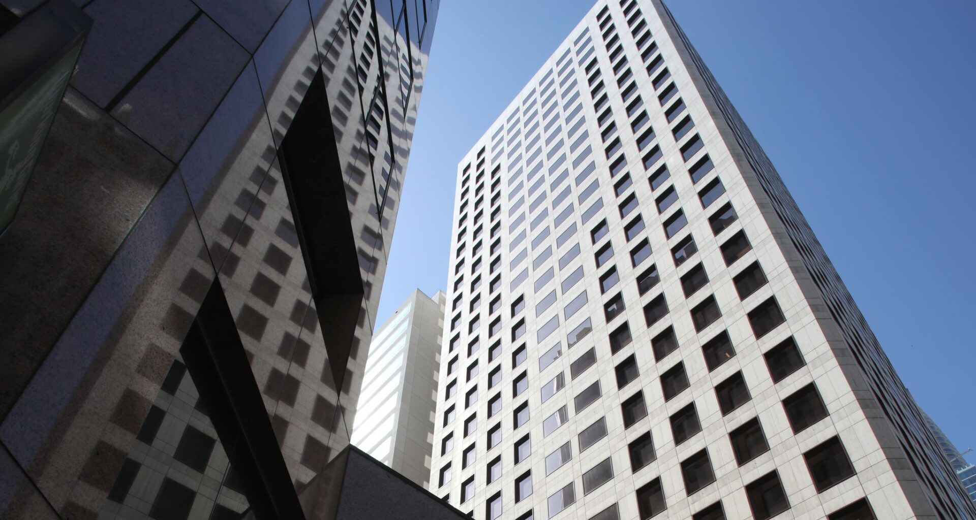 Juul’s SF office tower loses about 75% of its value in debt deal