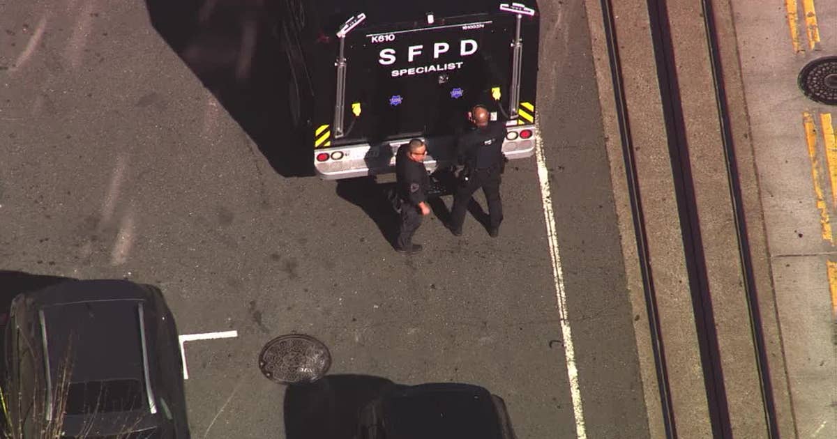 Person who allegedly brandished gun while driving barricades in SF Nob Hill