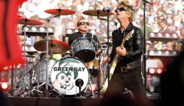 Billie Joe Armstrong to perform at Oakland benefit concert