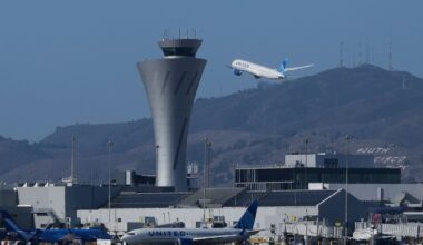 FAA flags SFO, Oakland airports as ‘hot spots’ for close calls