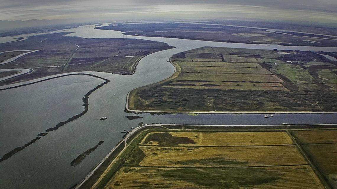 California lawmakers back $300 million plan to upgrade levees