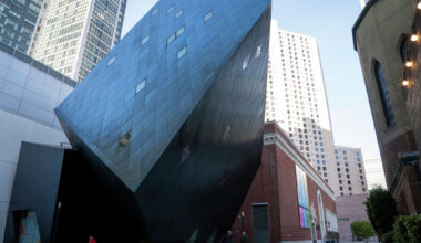 San Francisco museum to sell large downtown landmark building