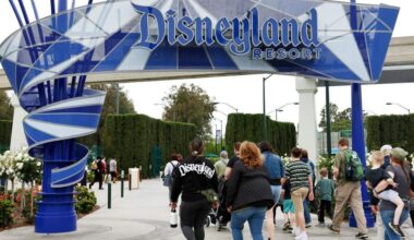 New Garden Grove shuttle covers 10 hotels to Disneyland