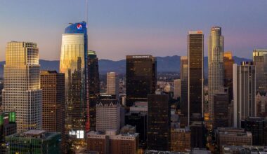 Bank Of Hope Moves HQ To Aon Center In 50K SF LA Lease