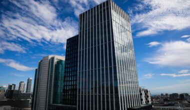 SF’s newest office tower is mostly empty — and now changing ownership