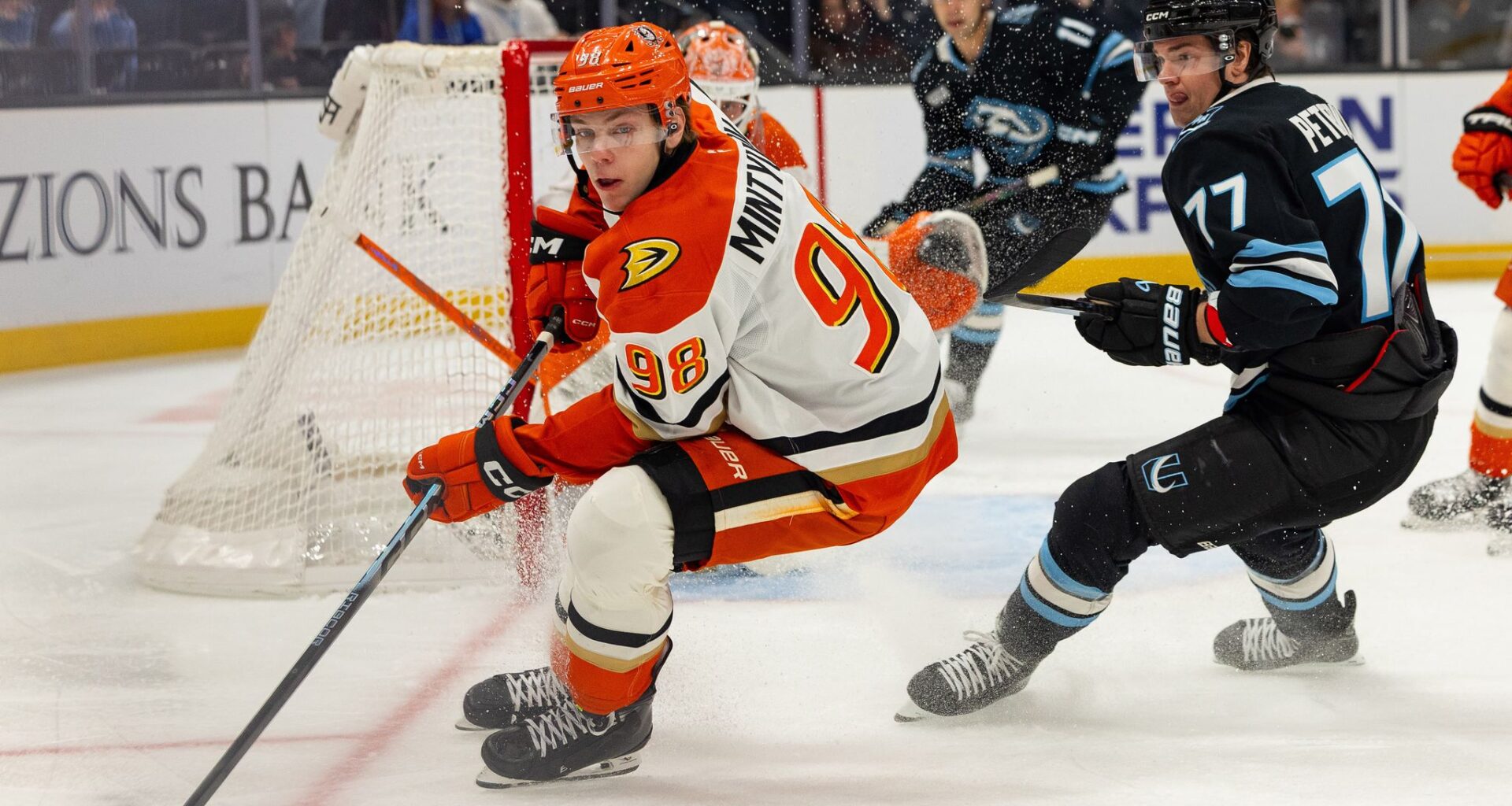 Ducks beat the Mammoth 4-1 to pad their Pacific Division lead