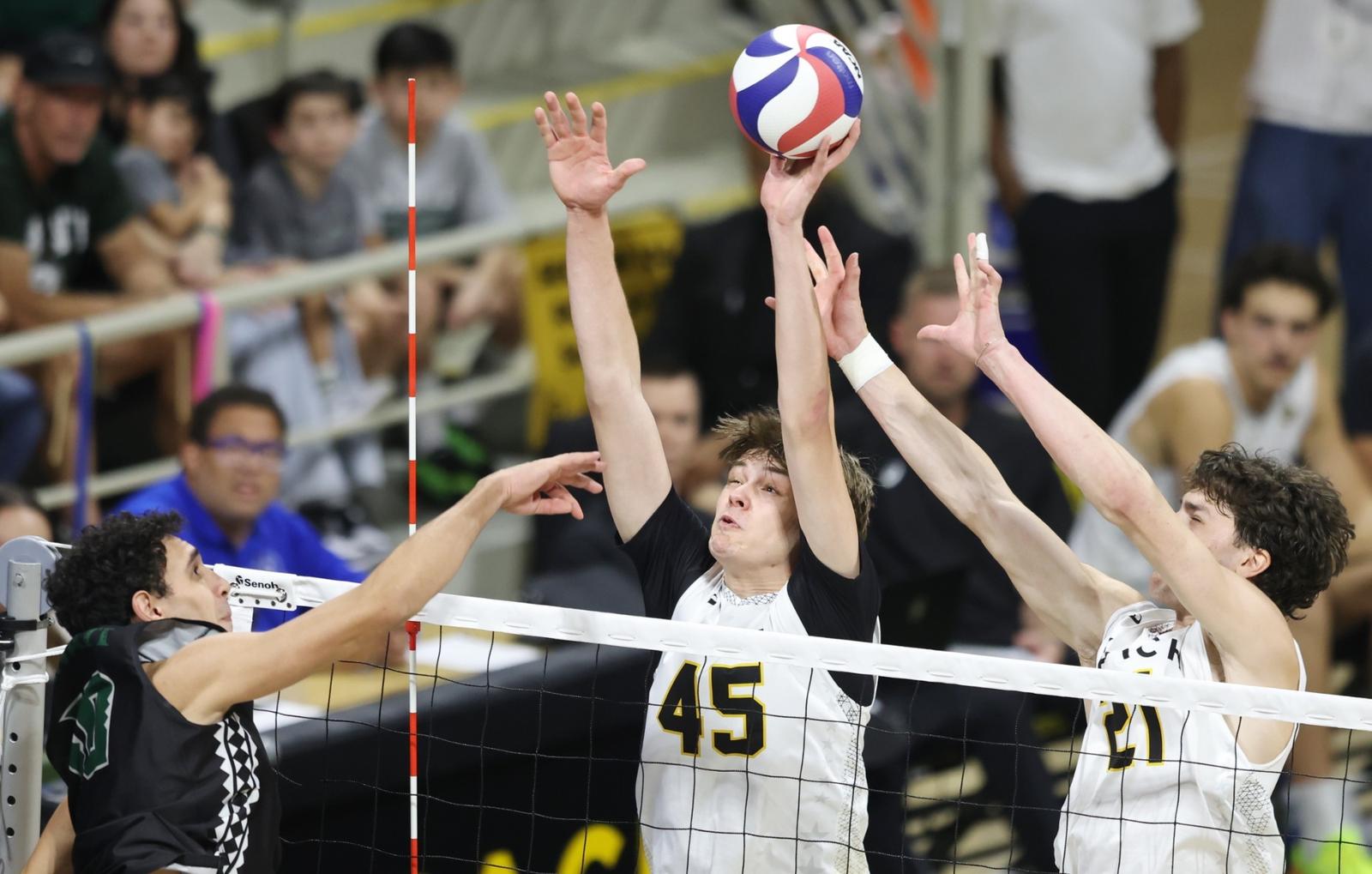Long Beach State Battles No. 3 Hawai’i in Epic Five-Set Match