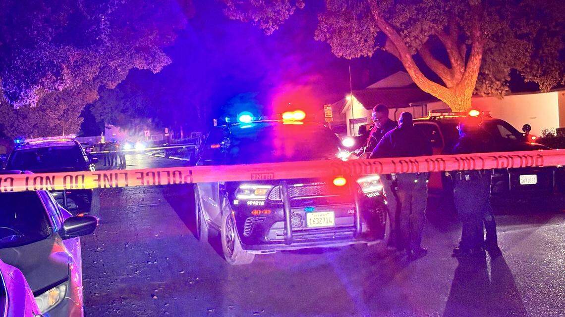 Two shot and killed in Fresno neighborhood, police say