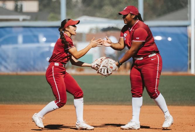 Softball Rallies Late to Take Rubber Game Against Portland State