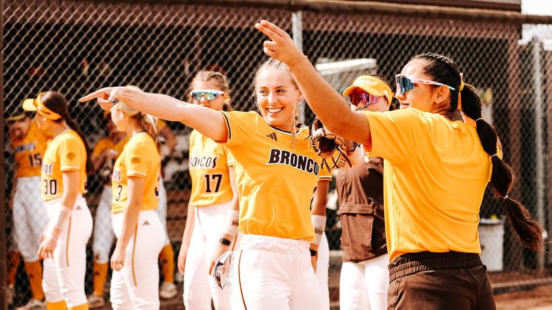 Softball continues homestand with a doubleheader against Oakland