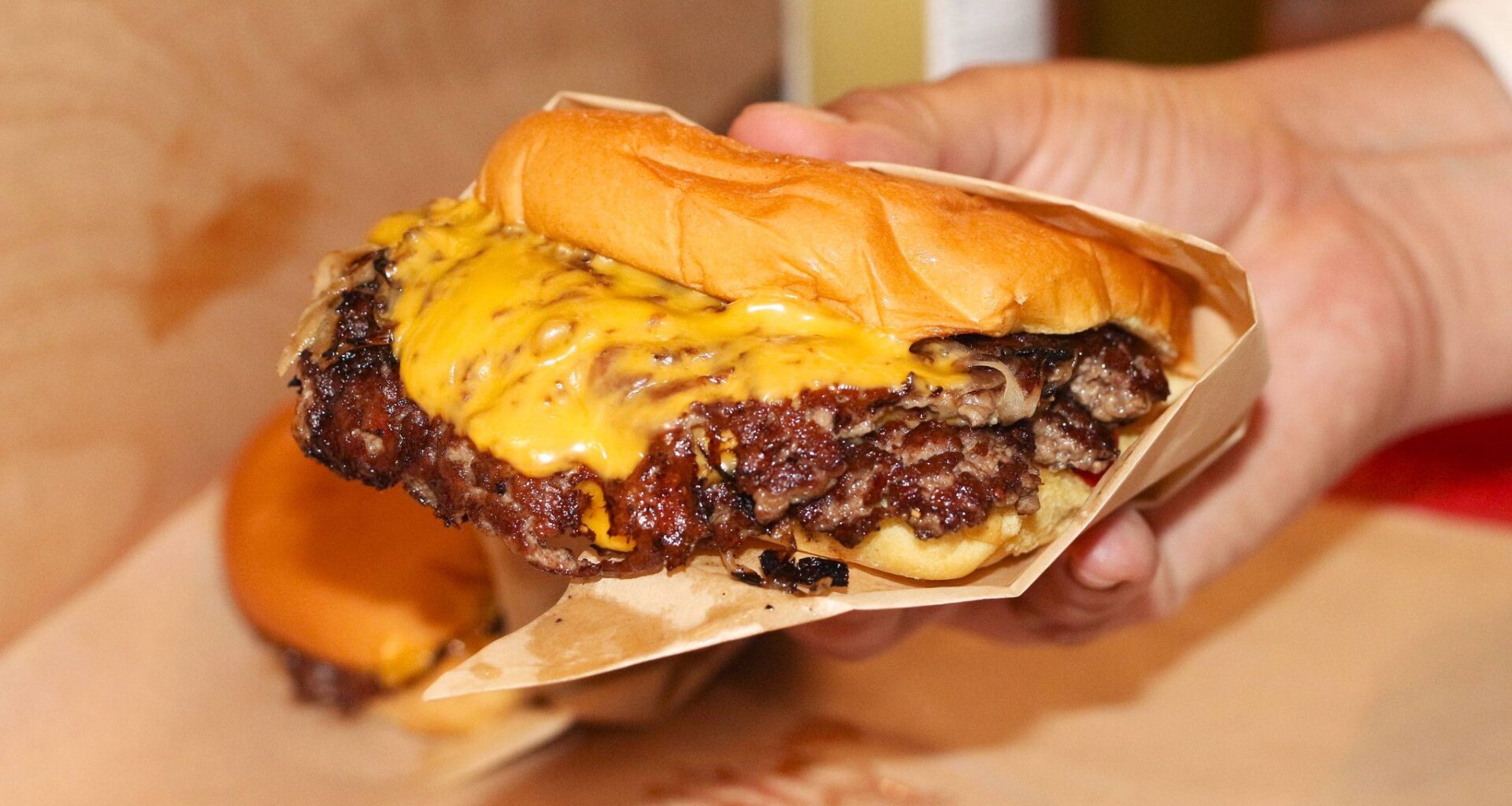 Hamburger Project in SF criticized for photo of raw beef outside