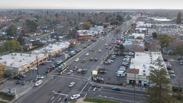 A Sacramento Regional Transit bus drives north on Freeport Boulevard near William Land Park in Sacramento on Dec. 17, 2024. Several changes are coming to select routes on the RT network to improve performance times. A Sacramento Regional Transit bus drives north on Freeport Boulevard near William Land Park in Sacramento on Dec. 17, 2024. Several changes are coming to select routes on the RT network to improve performance times.