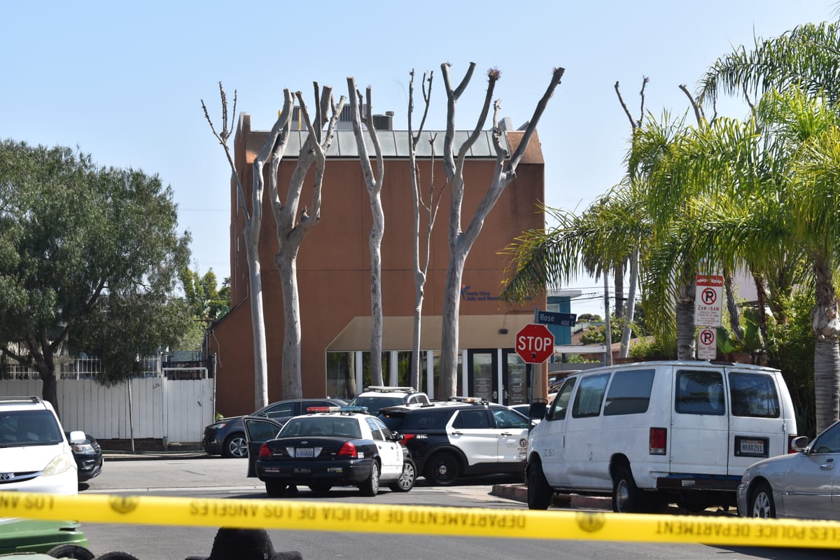 Reported gunman shuts down section of Venice