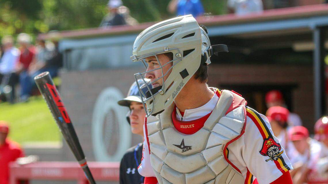 Sacramento-area native Daniel Susac makes SF Giants roster