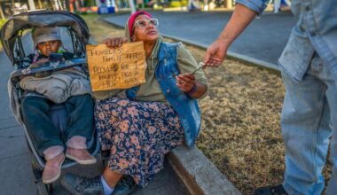 No emergency homeless services for Sacramento moms and kids