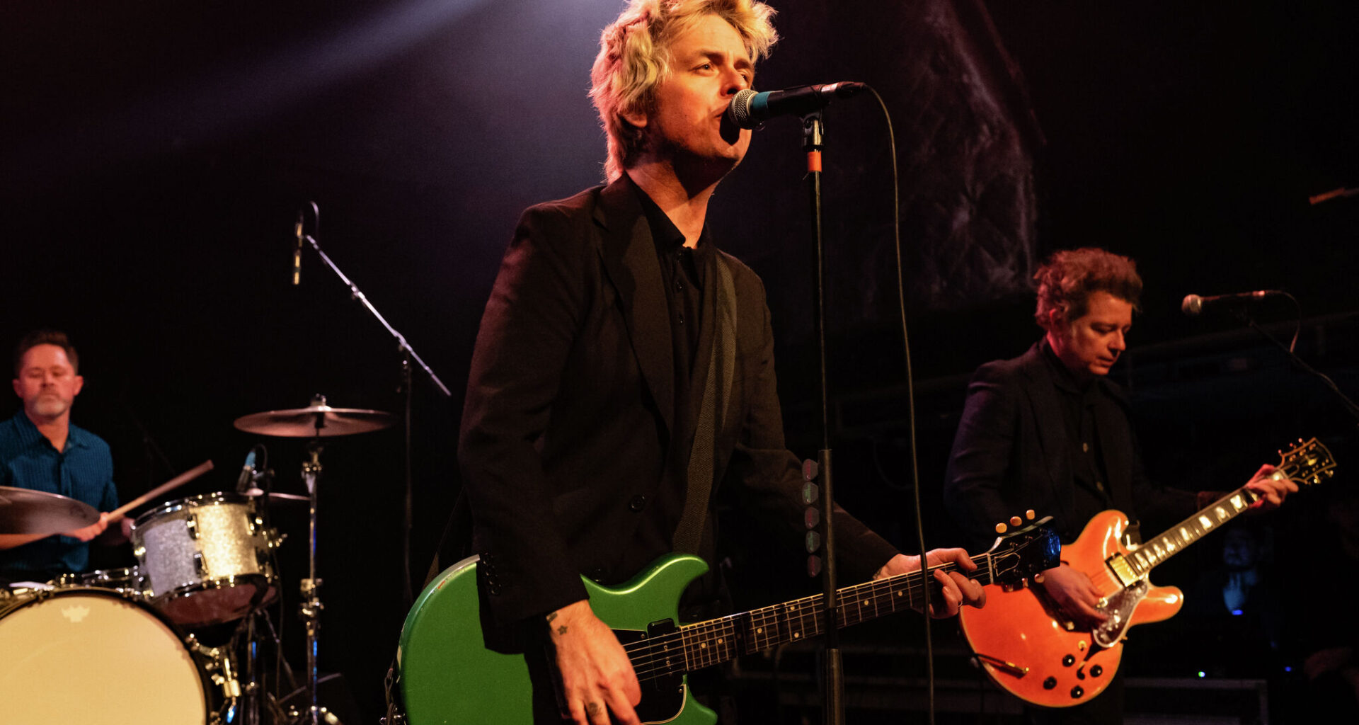 Green Day’s Billie Joe Armstrong announces surprise East Bay concert