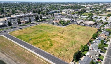 Clovis approves new storage facility on Shaw Avenue