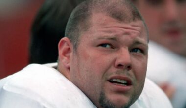 Former Oakland Raiders' player Barret Robbins dies at 52