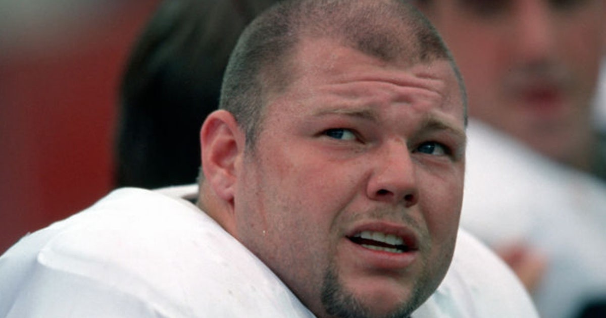 Former Oakland Raiders' player Barret Robbins dies at 52