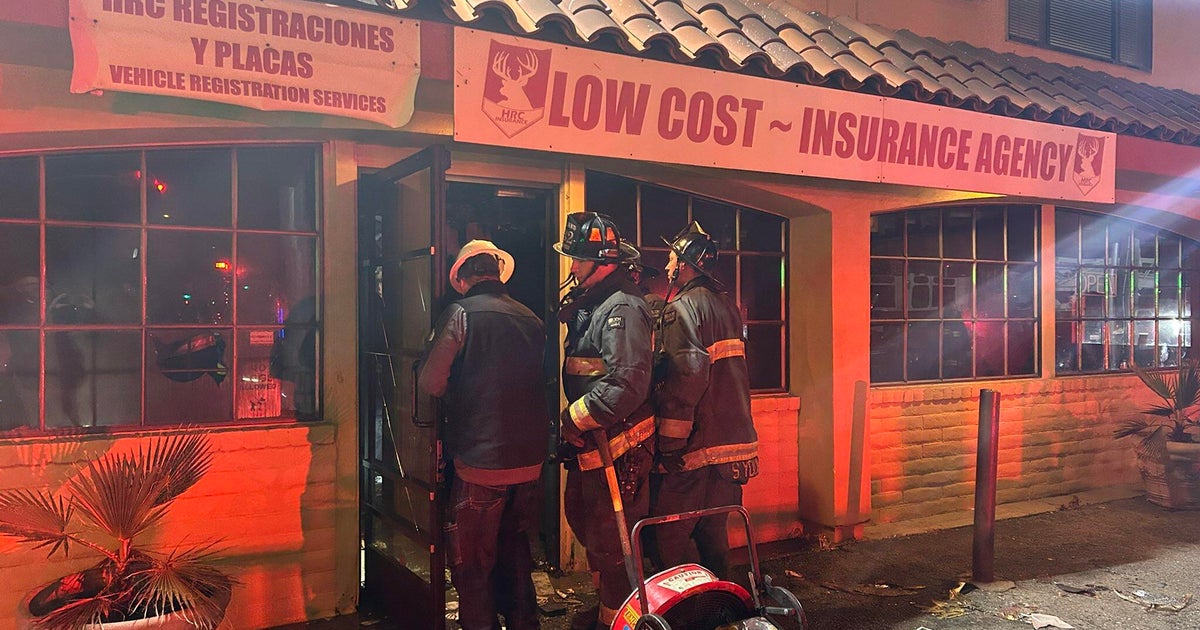 Oakland firefighters save beloved Mexican restaurant from arson fire