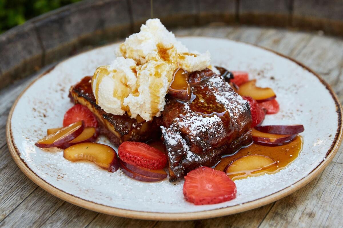 Celebrate Easter Sunday with a garden brunch at Farmhouse at Roger’s Gardens.