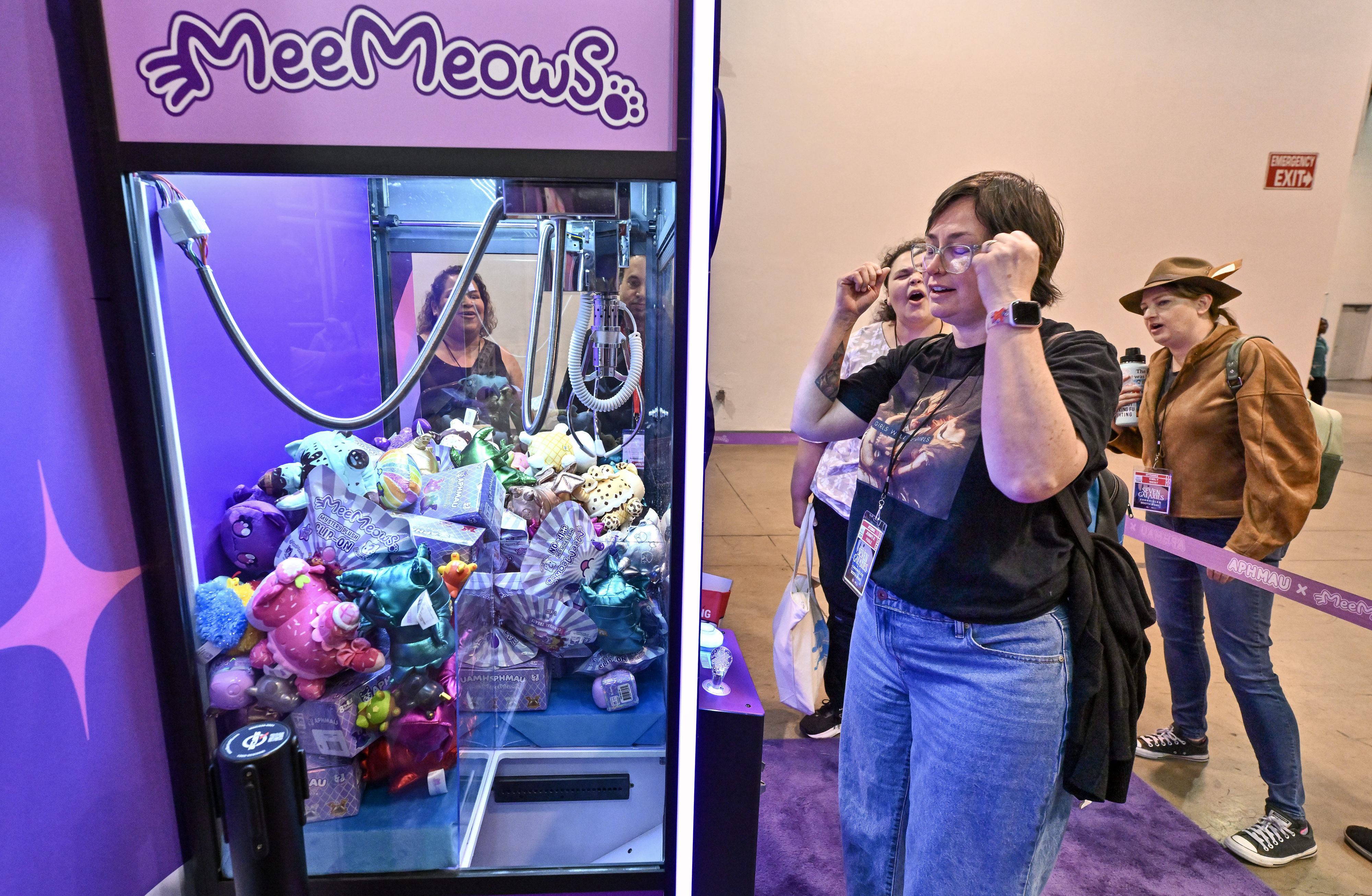 Jenna Fogle reacts as she fails to get a prize...