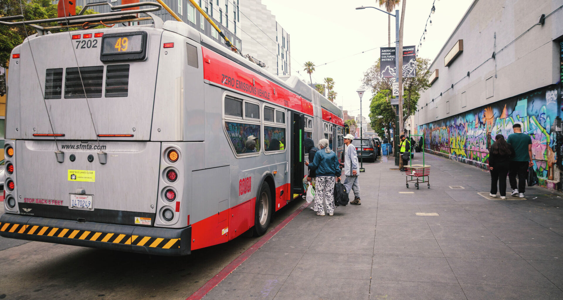 Woman stabbed on San Francisco Muni bus