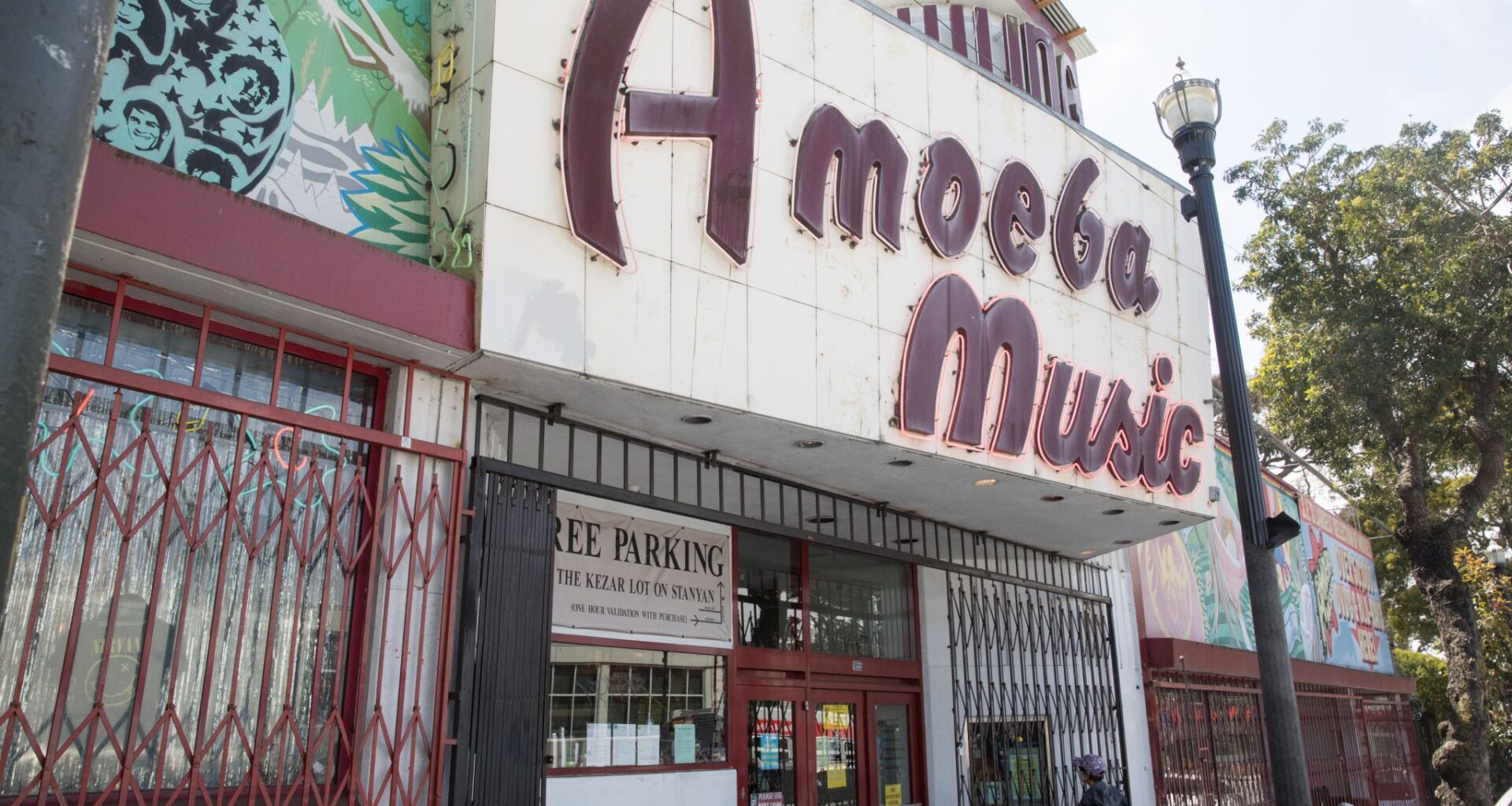 Yet another Hollywood movie is filming in San Francisco right now