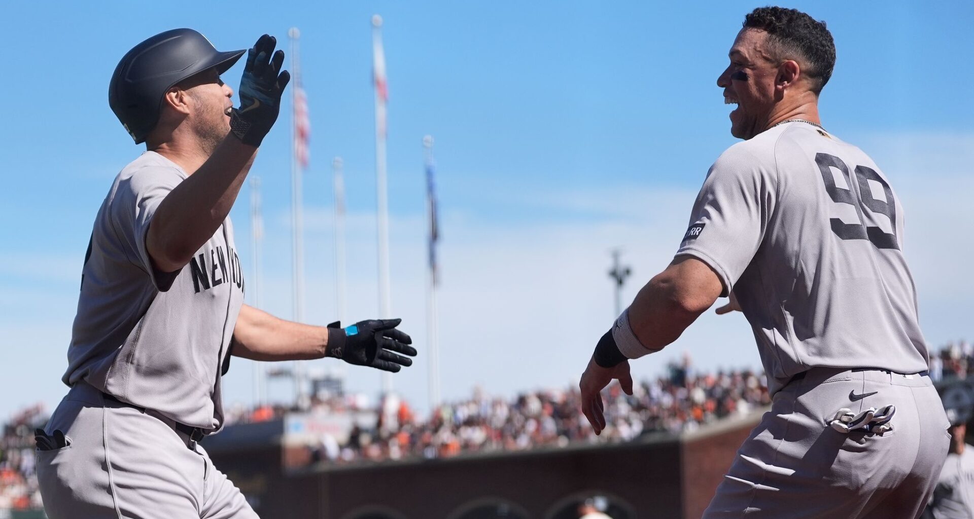Yankees' Aaron Judge hits 2-run homer to end 0-for-7 start to season as New York tops Giants 3-0