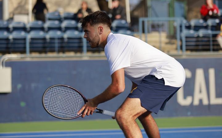 Bears Take Sunday Match Over Yellow Jackets