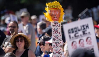 Live updates: Sacramento “No Kings” protests draw thousands