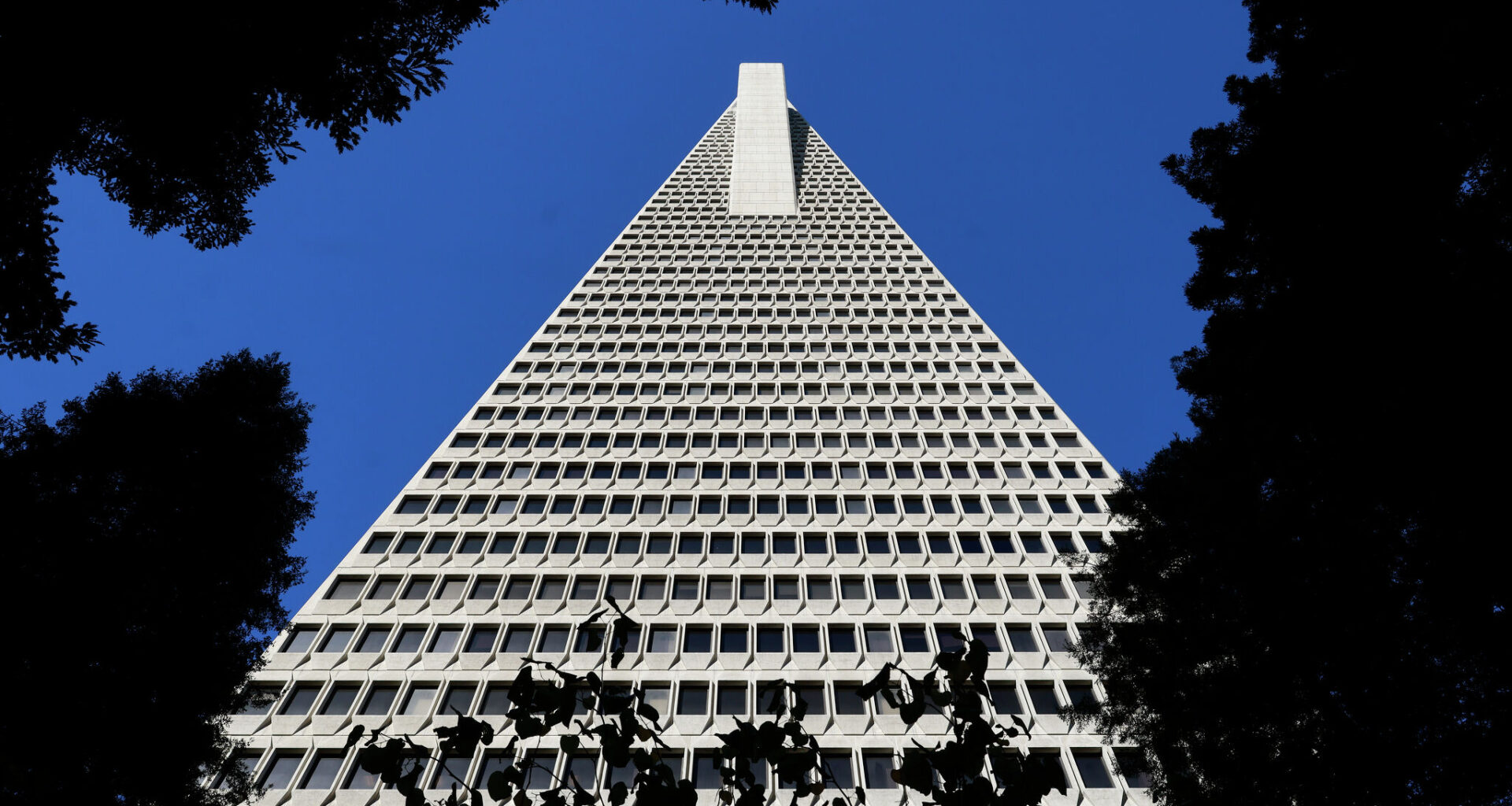 SF’s Transamerica Pyramid has officially sold for $691.6 million