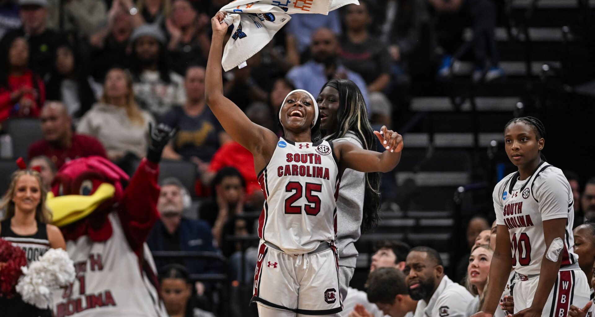 Raven Johnson named Sacramento 4 Regional MOP as South Carolina reaches Final Four