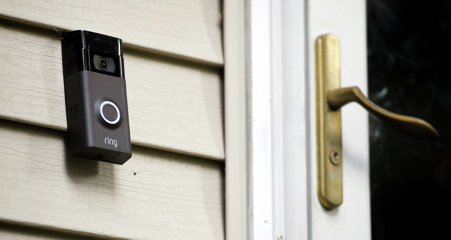 Silicon Valley city to give residents free doorbell cameras