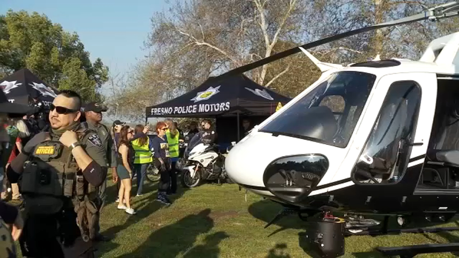Fresno runners get first look at new police helicopter at Support the Blue Run